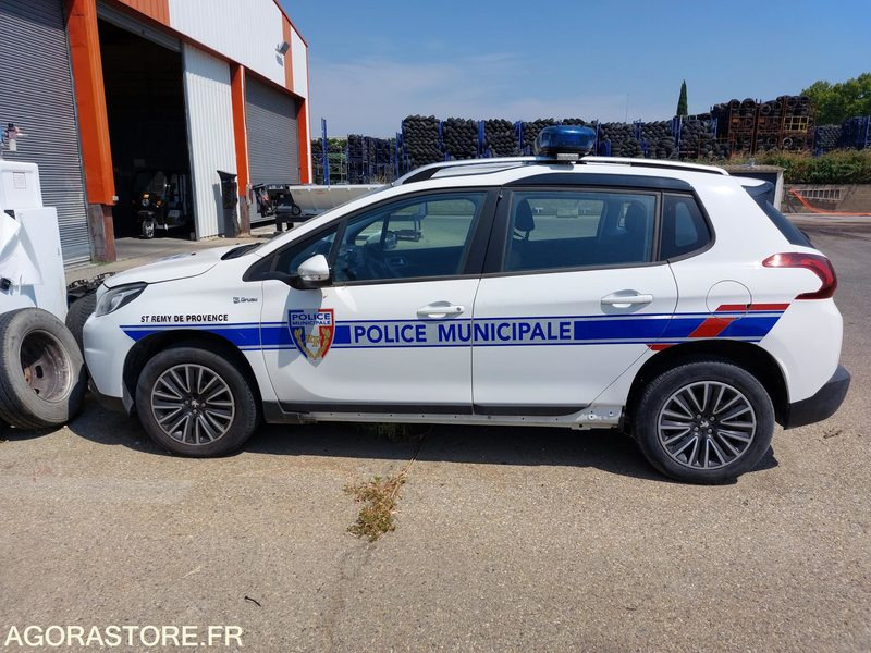 Peugeot 2008 police municipale - SUV: slika 1 Peugeot 2008 police municipale - SUV: slika 1