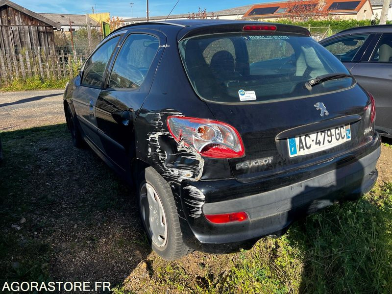 Peugeot 206+ 1.4 hdi 2009 185000km - Automobil: slika 3 Peugeot 206+ 1.4 hdi 2009 185000km - Automobil: slika 3