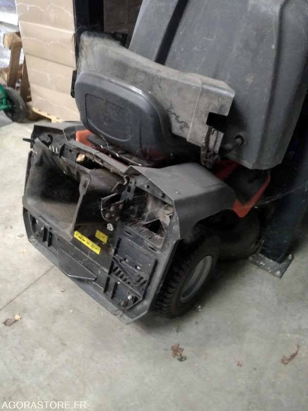 Tondeuse autoportée - Baštenska kosačica: slika 4 Tondeuse autoportée - Baštenska kosačica: slika 4