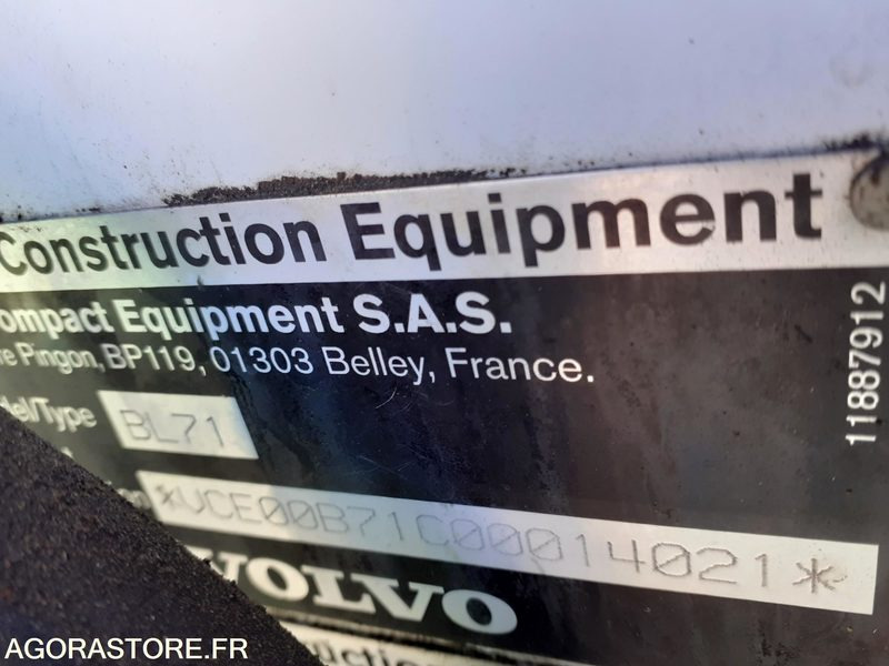 Tractopelle 4x4 volvo bl71 - Bager utovarivač: slika 5 Tractopelle 4x4 volvo bl71 - Bager utovarivač: slika 5