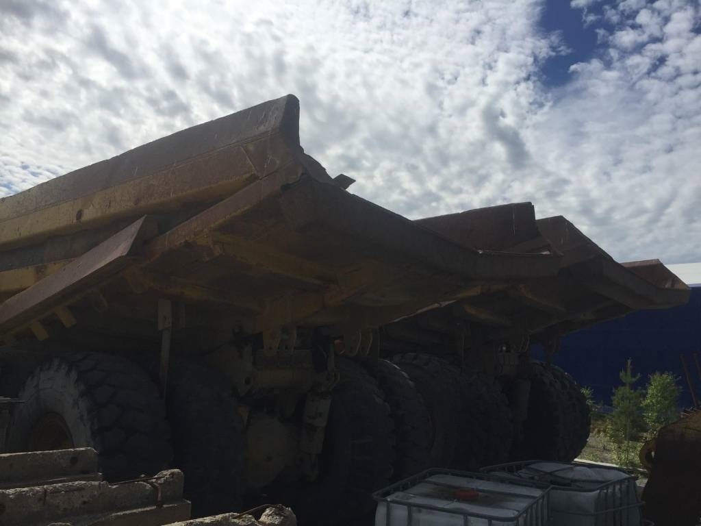 Komatsu HD 465-5 - Kiper sa krutom šasijom/ Kiper za kamen: slika 5 Komatsu HD 465-5 - Kiper sa krutom šasijom/ Kiper za kamen: slika 5