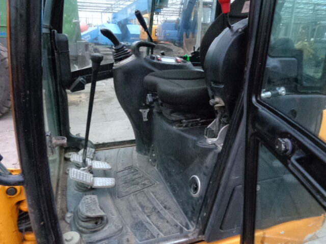 JCB 8018 - Mini bager: slika 2 JCB 8018 - Mini bager: slika 2