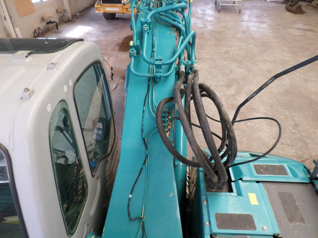 Bager guseničar Kobelco Kobelco NH E 235 BSR-2: slika 19