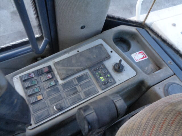 Terex TL160 - Utovarivač točkaš: slika 4 Terex TL160 - Utovarivač točkaš: slika 4