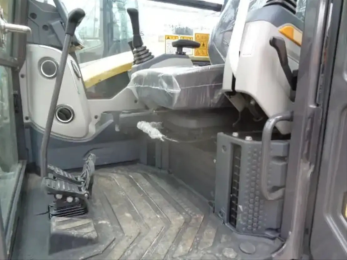 Novu Bager guseničar XCMG XE60GA: slika 8 Novu Bager guseničar XCMG XE60GA: slika 8