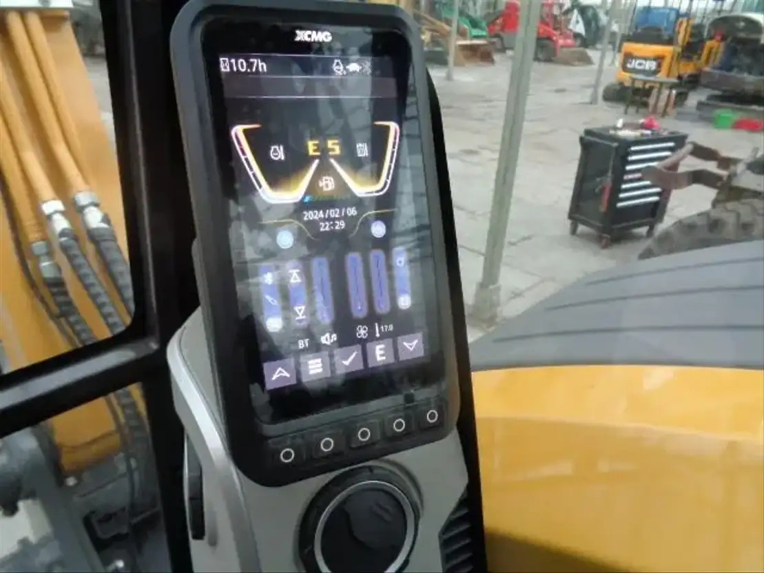 Novu Bager guseničar XCMG XE60GA: slika 12 Novu Bager guseničar XCMG XE60GA: slika 12