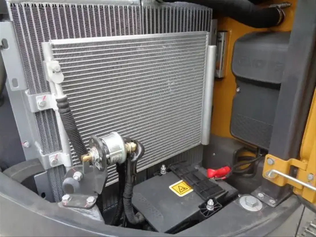 Novu Bager guseničar XCMG XE60GA: slika 6 Novu Bager guseničar XCMG XE60GA: slika 6