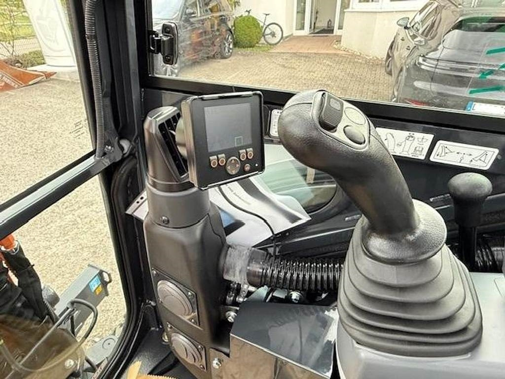 Hitachi ZX26 U-6 - Mini bager: slika 5 Hitachi ZX26 U-6 - Mini bager: slika 5