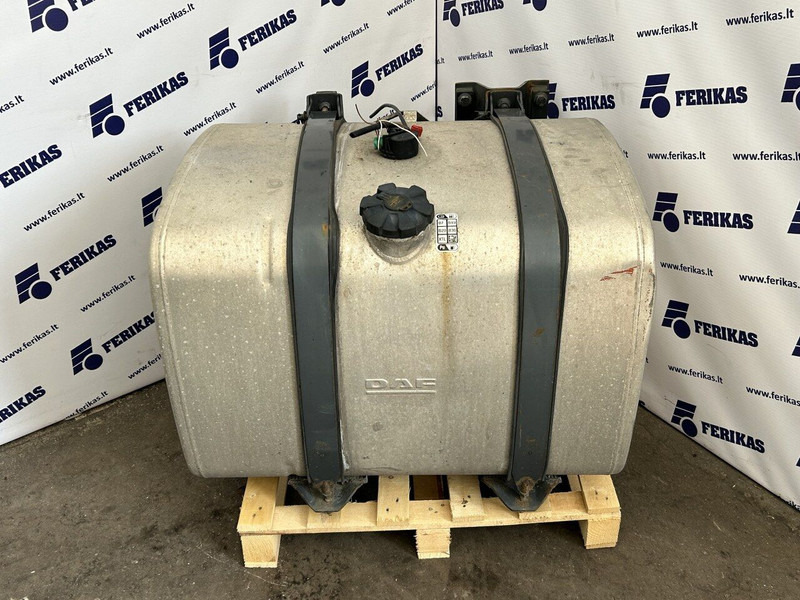 DAF 335L 620x675x860 - Rezervoar za gorivo za Kamion: slika 1 DAF 335L 620x675x860 - Rezervoar za gorivo za Kamion: slika 1