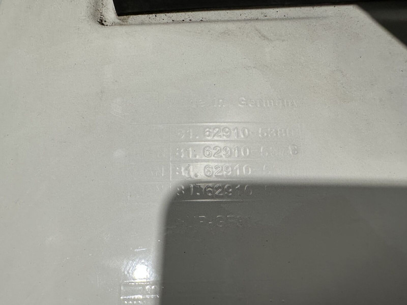 MAN side deflector, cabin spoiler, left side - Aerodinamika/ Spojler za Kamion: slika 4 MAN side deflector, cabin spoiler, left side - Aerodinamika/ Spojler za Kamion: slika 4
