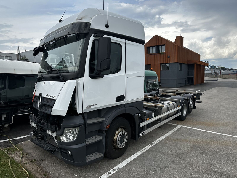 Mercedes-Benz Actros F MP5 - Kamion za prevoz kontejnera/ Kamion sa promenjivim sandukom: slika 2 Mercedes-Benz Actros F MP5 - Kamion za prevoz kontejnera/ Kamion sa promenjivim sandukom: slika 2