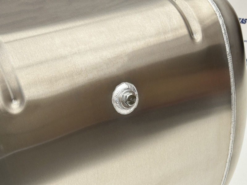 Novu Rezervoar za gorivo za Kamion Mercedes-Benz New aluminum fuel tank 320 L.: slika 7 Novu Rezervoar za gorivo za Kamion Mercedes-Benz New aluminum fuel tank 320 L.: slika 7