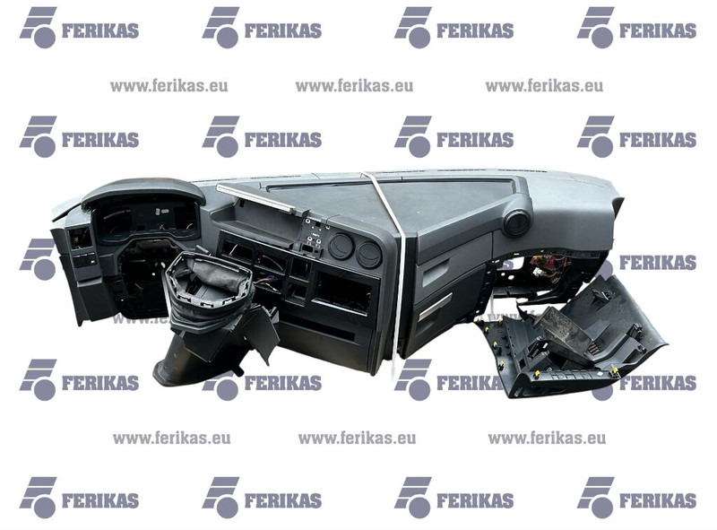 Renault complete dashboard - Branik za Kamion: slika 1 Renault complete dashboard - Branik za Kamion: slika 1