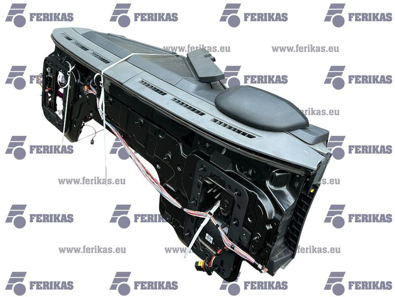 Renault complete dashboard - Branik za Kamion: slika 5 Renault complete dashboard - Branik za Kamion: slika 5