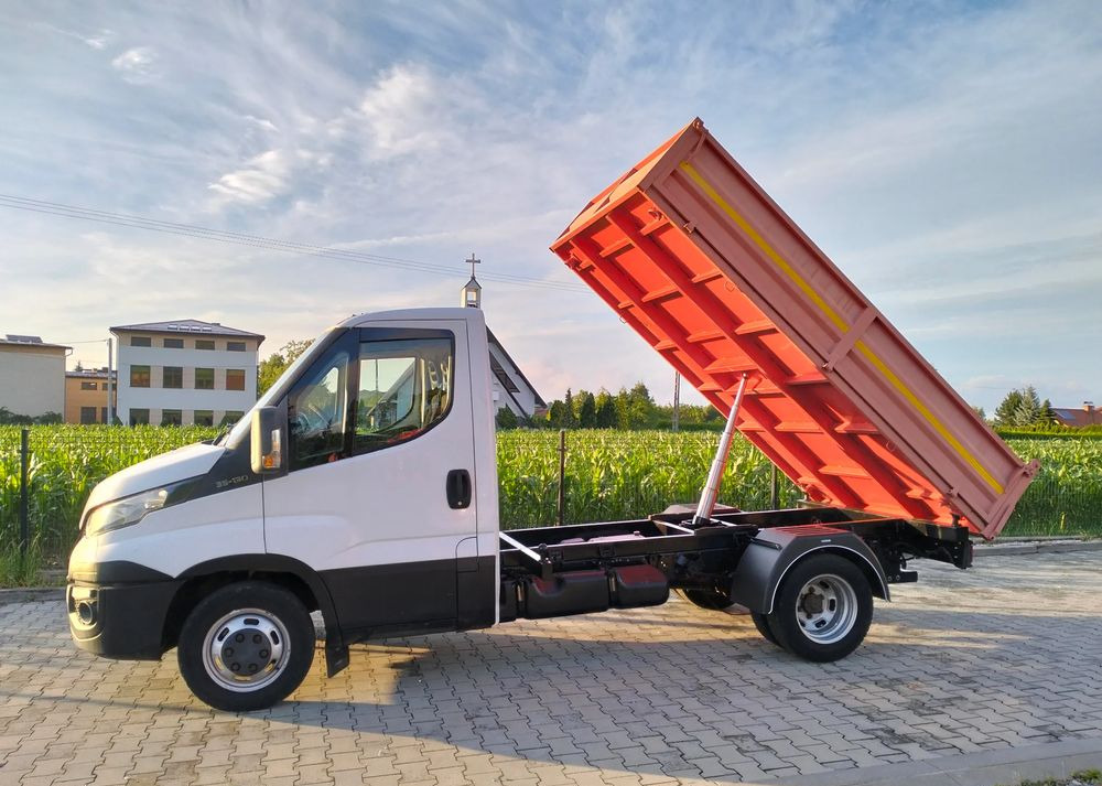Iveco Daily 35C13 wywrotka wywrot kiper tipper wyklapac - Dostavno vozilo kiper: slika 3 Iveco Daily 35C13 wywrotka wywrot kiper tipper wyklapac - Dostavno vozilo kiper: slika 3