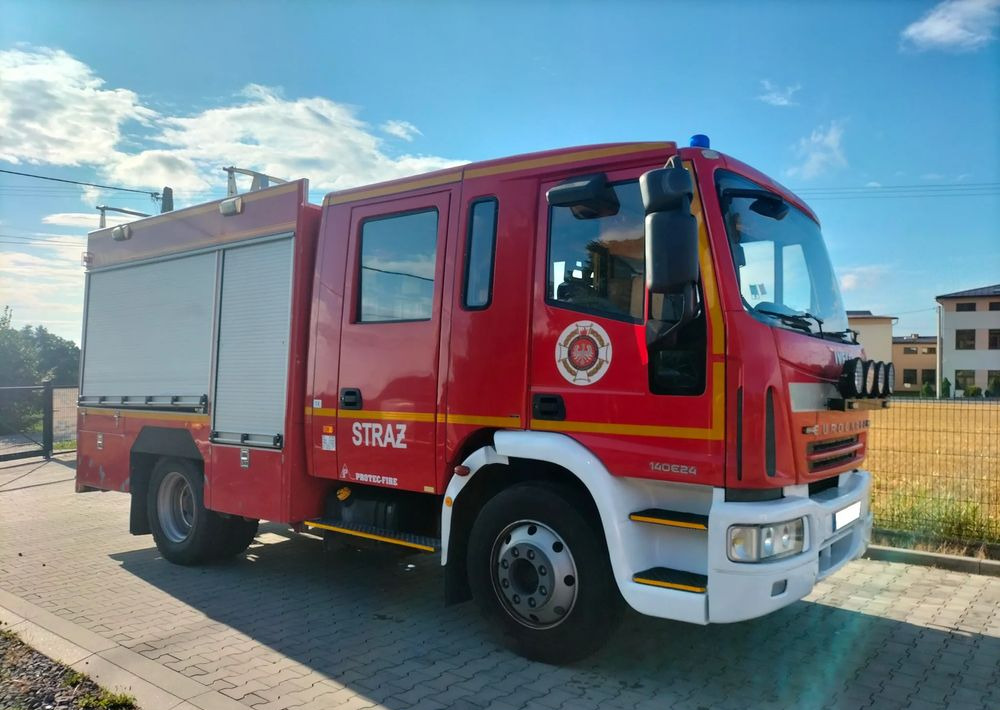 Iveco Eurocargo 140E24 Straż Strażacki pożarniczy feuerwehr hasici vatrogasno - Vatrogasni kamion: slika 2 Iveco Eurocargo 140E24 Straż Strażacki pożarniczy feuerwehr hasici vatrogasno - Vatrogasni kamion: slika 2