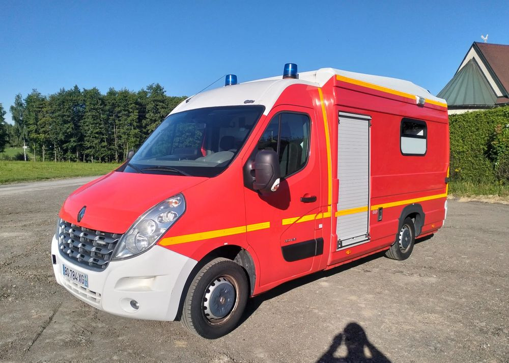 Renault Master III 2.3 ambulans karetka kontener straż pogotowie - Vozilo hitne pomoći: slika 1 Renault Master III 2.3 ambulans karetka kontener straż pogotowie - Vozilo hitne pomoći: slika 1