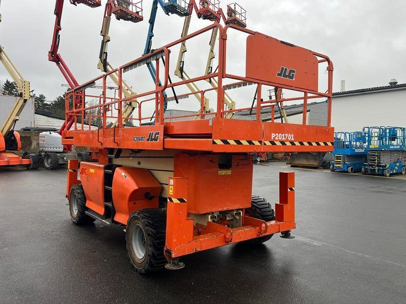 JLG 4394 RT diesel 4x4 15m (1747) - Lift u obliku makaza: slika 5 JLG 4394 RT diesel 4x4 15m (1747) - Lift u obliku makaza: slika 5