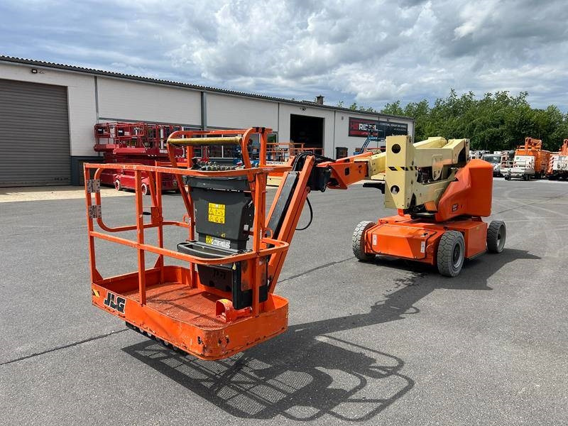 Zglobna platforma JLG E400AJPN elektro 14m (1779): slika 7 Zglobna platforma JLG E400AJPN elektro 14m (1779): slika 7