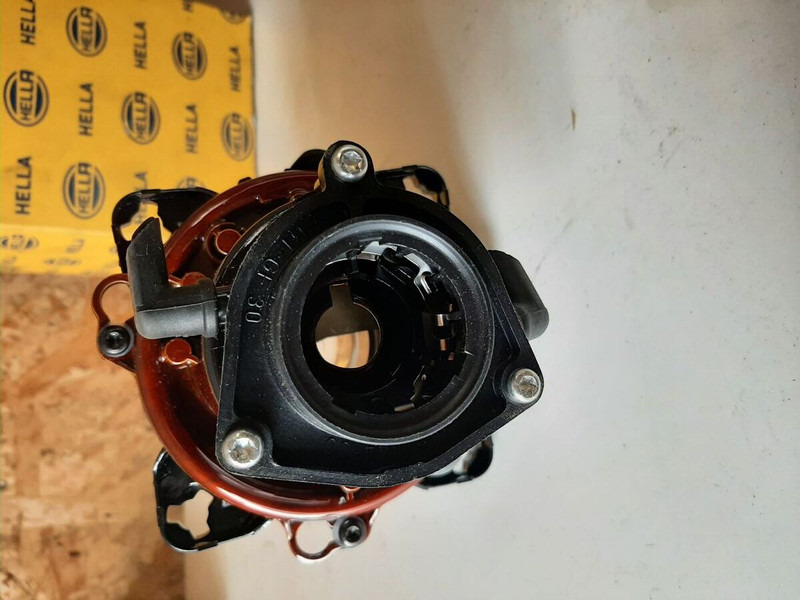 Hella - Prednja svetla: slika 2 Hella - Prednja svetla: slika 2