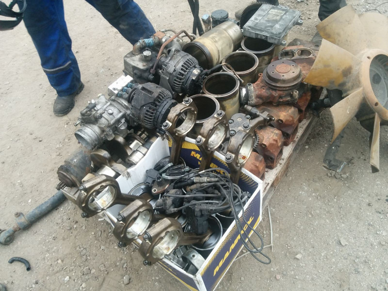 MAN E 2876 LOH 02 - Motor i delovi: slika 3 MAN E 2876 LOH 02 - Motor i delovi: slika 3