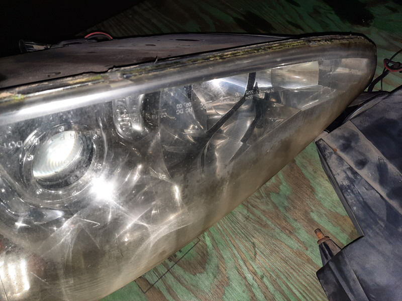 MAN . Скания . Вольво. Неоплан. - Prednja svetla: slika 5 MAN . Скания . Вольво. Неоплан. - Prednja svetla: slika 5