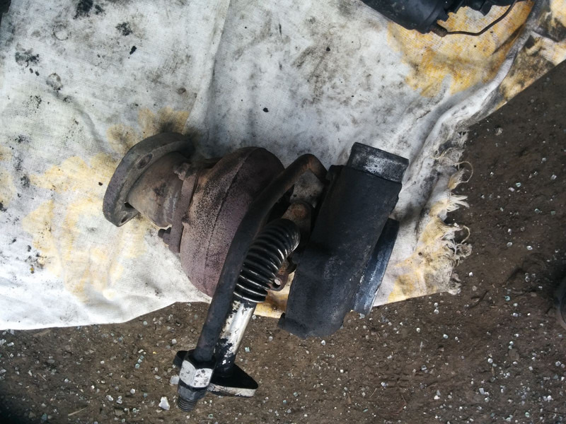 MAN / Турбина 53271013060c головка - Motor i delovi: slika 5 MAN / Турбина 53271013060c головка - Motor i delovi: slika 5