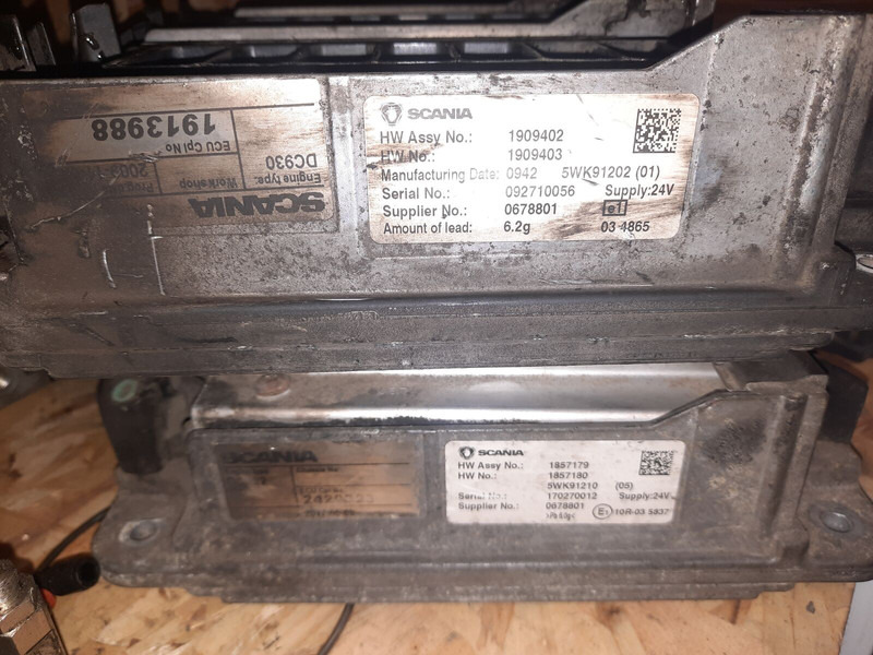 Scania Control Unit Optikruise 1404685 . 1434153 - Upravljačka jedinica: slika 1 Scania Control Unit Optikruise 1404685 . 1434153 - Upravljačka jedinica: slika 1