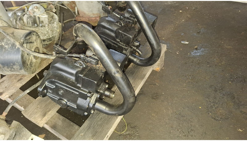 Scania MNR 0511.725023\7685955 - Pumpa za ulje: slika 1 Scania MNR 0511.725023\7685955 - Pumpa za ulje: slika 1