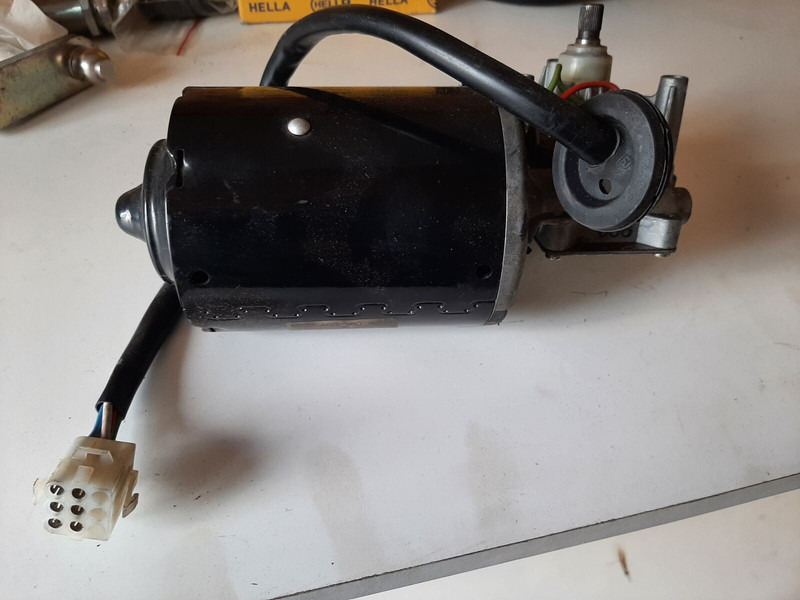 Setra BOSCH 039044245 - Brisač: slika 1 Setra BOSCH 039044245 - Brisač: slika 1