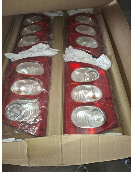 Volvo B12-9700 - Svetla/ Osvetljenje: slika 2 Volvo B12-9700 - Svetla/ Osvetljenje: slika 2