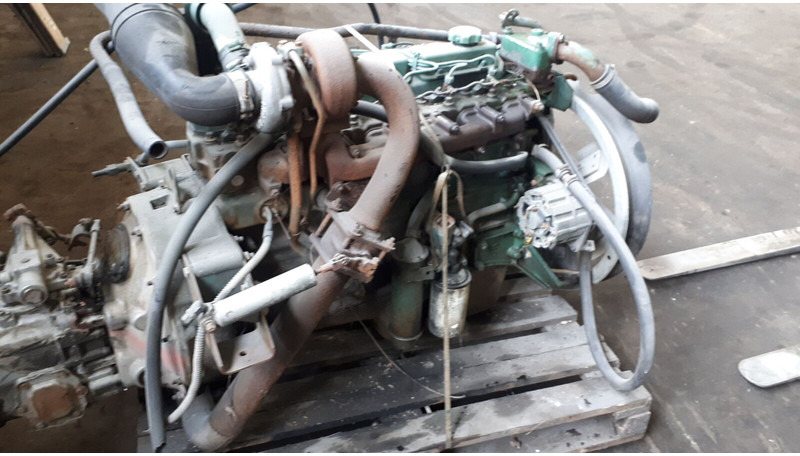 Volvo D7A- 285. D6A - Motor: slika 1 Volvo D7A- 285. D6A - Motor: slika 1