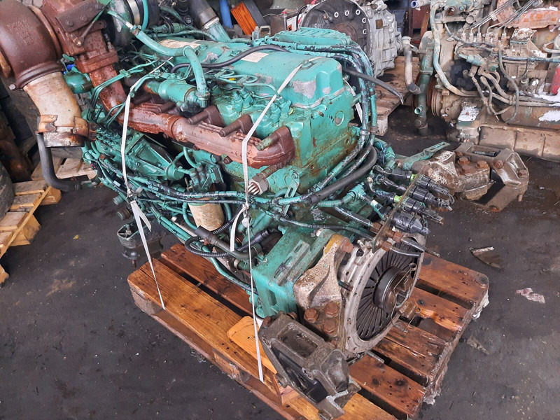 Volvo D7C-310 EC99 - Motor: slika 3 Volvo D7C-310 EC99 - Motor: slika 3