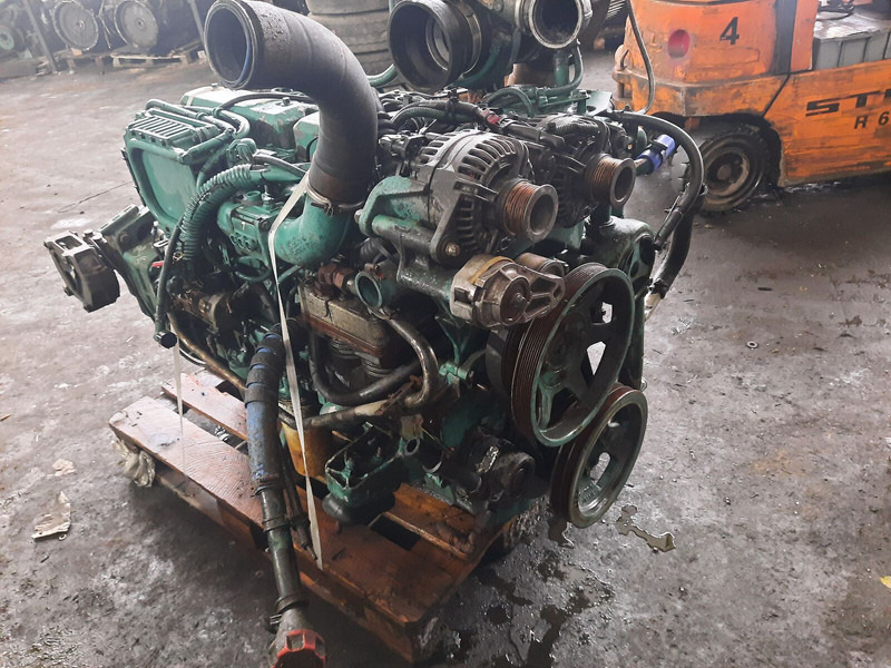 Volvo D7C-310 EC99 - Motor: slika 4 Volvo D7C-310 EC99 - Motor: slika 4