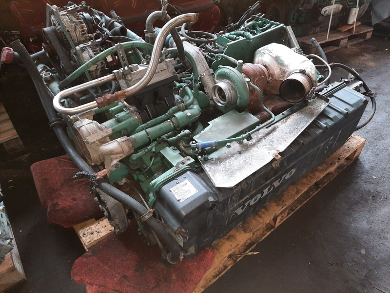 Volvo DH12D 420EC01. DH12E340EC06 . - Motor: slika 5 Volvo DH12D 420EC01. DH12E340EC06 . - Motor: slika 5