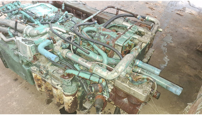 Volvo DH12D 420EC01. DH12E340EC06 . - Motor: slika 1 Volvo DH12D 420EC01. DH12E340EC06 . - Motor: slika 1