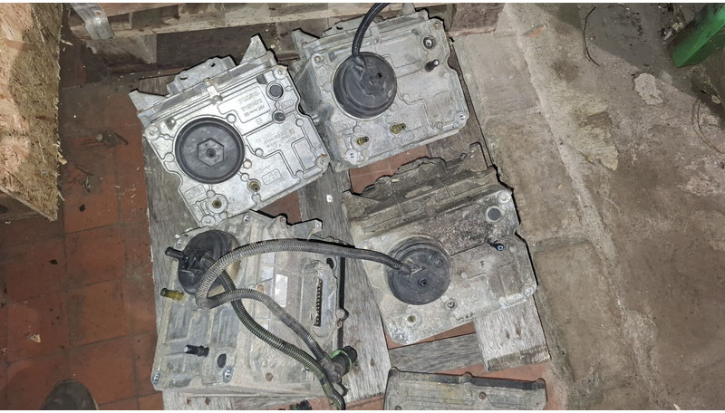 Volvo Помпа подкачки АБЛУ Б12 с подкачкой - Filter za gorivo: slika 4 Volvo Помпа подкачки АБЛУ Б12 с подкачкой - Filter za gorivo: slika 4