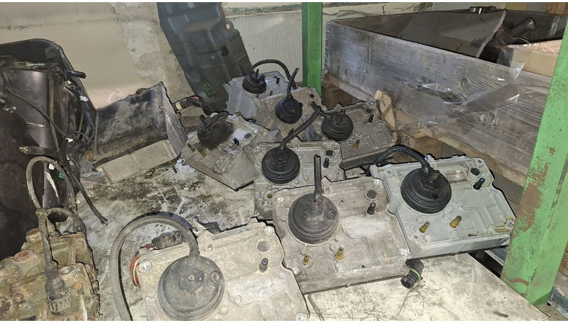 Volvo Помпа подкачки АБЛУ Б12 с подкачкой - Filter za gorivo: slika 2 Volvo Помпа подкачки АБЛУ Б12 с подкачкой - Filter za gorivo: slika 2