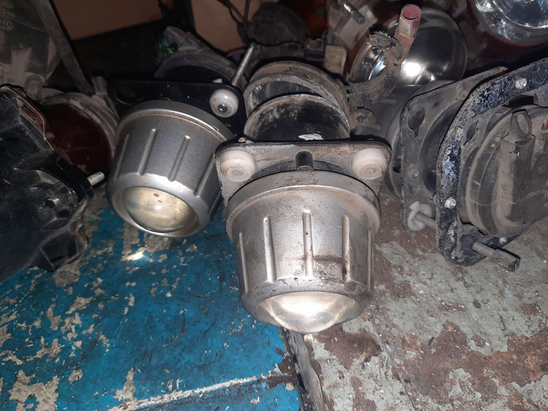 Volvo Скания омни линк - Prednja svetla: slika 4 Volvo Скания омни линк - Prednja svetla: slika 4