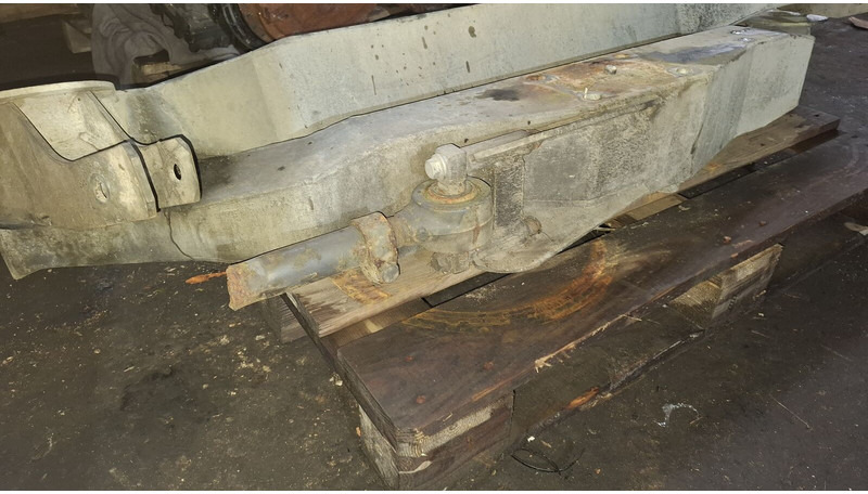 Volvo кронштейн заднего моста мерседес - Čelična suspenzija: slika 3 Volvo кронштейн заднего моста мерседес - Čelična suspenzija: slika 3