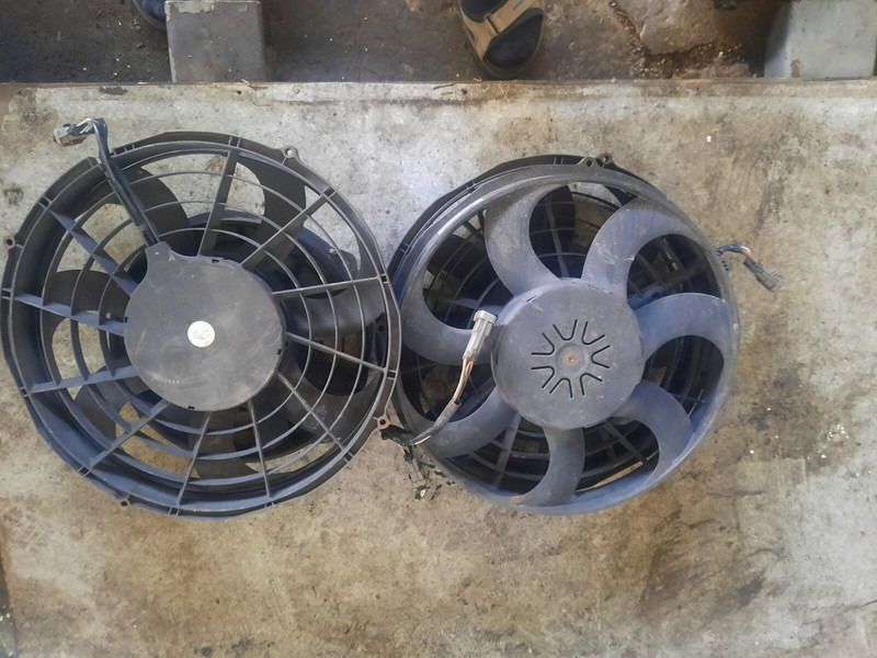 Volvo масляный мотор вентилятора SAUER DANFOSS C19.2L00888\174 - Ventilator: slika 2 Volvo масляный мотор вентилятора SAUER DANFOSS C19.2L00888\174 - Ventilator: slika 2