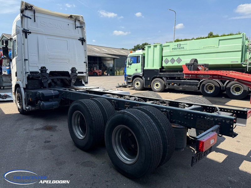 Scania R650 V8 NGS 6x4, Standclima, Retarder, PTO, 9000 Vooras - Kamion sa golom šasijom i zatvorenom kabinom: slika 4 Scania R650 V8 NGS 6x4, Standclima, Retarder, PTO, 9000 Vooras - Kamion sa golom šasijom i zatvorenom kabinom: slika 4