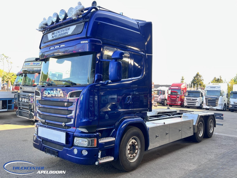 Scania R730 V8 6x4, Retarder, Clutch! Pto - Kamion sa golom šasijom i zatvorenom kabinom: slika 3 Scania R730 V8 6x4, Retarder, Clutch! Pto - Kamion sa golom šasijom i zatvorenom kabinom: slika 3