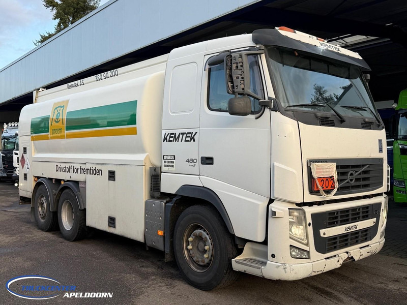 Volvo FH 480 18000 Liter ADR, 4 Compartimenten, Stuuras - Kamion cisterna: slika 1 Volvo FH 480 18000 Liter ADR, 4 Compartimenten, Stuuras - Kamion cisterna: slika 1