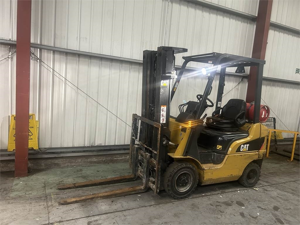 CAT GP18NT - Gasni viljuškar: slika 2 CAT GP18NT - Gasni viljuškar: slika 2