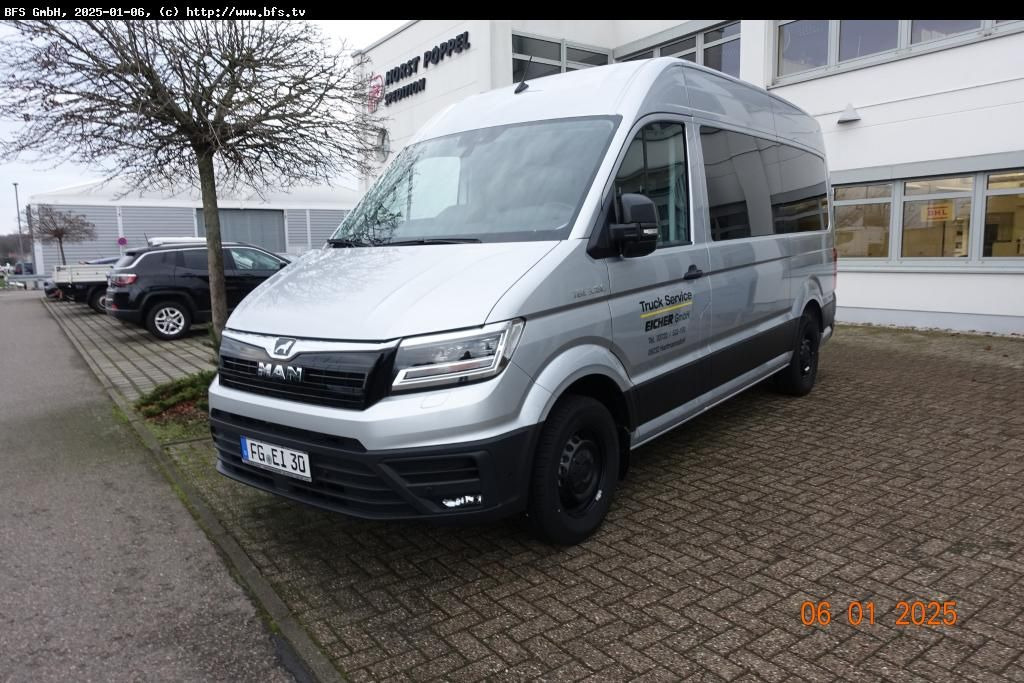 MAN TGE 3.180 4x2 F SB 8 Sitzer, Automatik, Anhängek - Minibus, Putnički kombi: slika 1 MAN TGE 3.180 4x2 F SB 8 Sitzer, Automatik, Anhängek - Minibus, Putnički kombi: slika 1