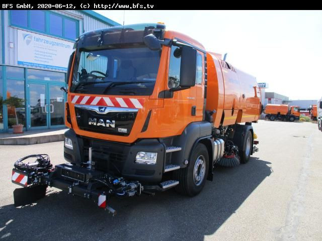 MAN TGS 18.400 4X2 BL Bucher OF 8000 RS Drehjet beid - Autočistilica: slika 1 MAN TGS 18.400 4X2 BL Bucher OF 8000 RS Drehjet beid - Autočistilica: slika 1