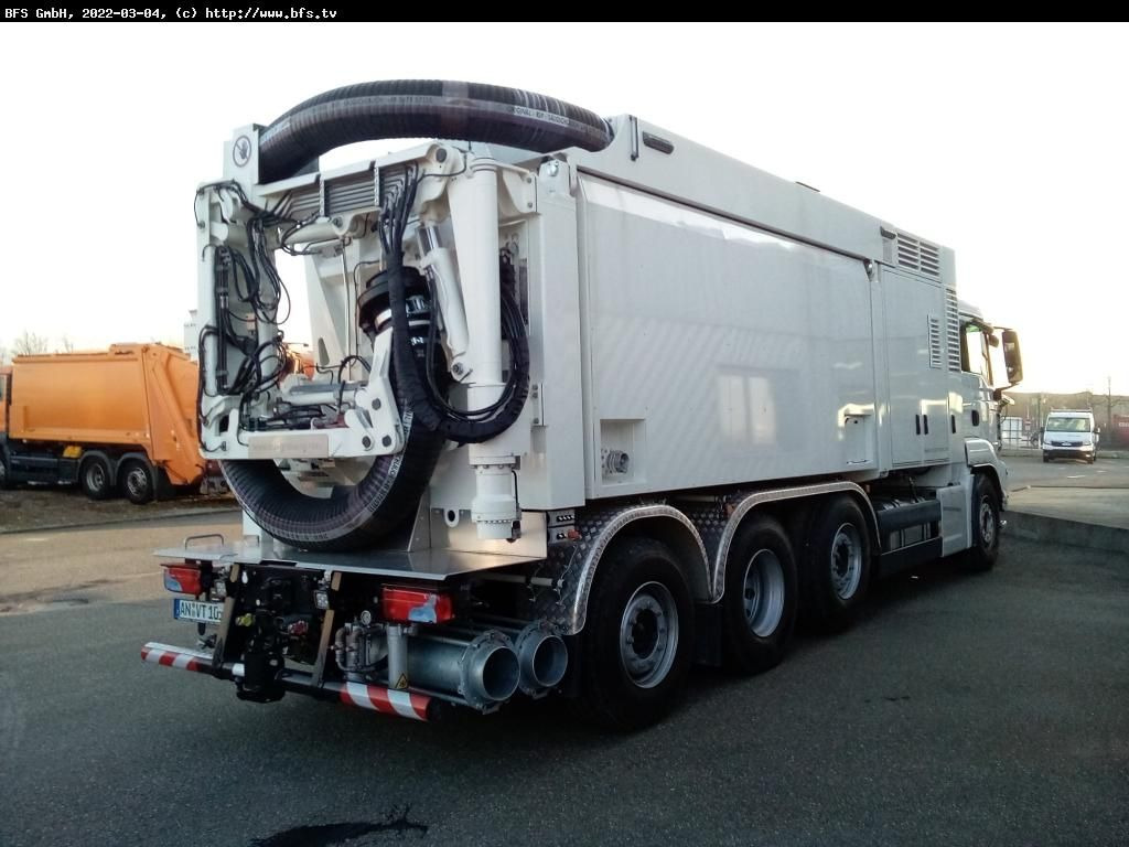 MAN TGS 35.510 8X4-4 BL RSP Saugbagger - Vakuumska cisterna: slika 2 MAN TGS 35.510 8X4-4 BL RSP Saugbagger - Vakuumska cisterna: slika 2