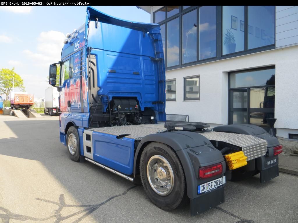 MAN TGX 18.560 4x2 BLS Euro 6 HS Schoch Edition 2016 - Tegljač: slika 3 MAN TGX 18.560 4x2 BLS Euro 6 HS Schoch Edition 2016 - Tegljač: slika 3