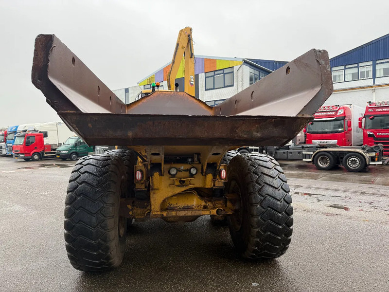 Zglobni kiper Caterpillar 725, CE, AIRCO, RETARDER, REAR CAMERA, AUTO LUBE, 23,5X25 TYERS: slika 9 Zglobni kiper Caterpillar 725, CE, AIRCO, RETARDER, REAR CAMERA, AUTO LUBE, 23,5X25 TYERS: slika 9